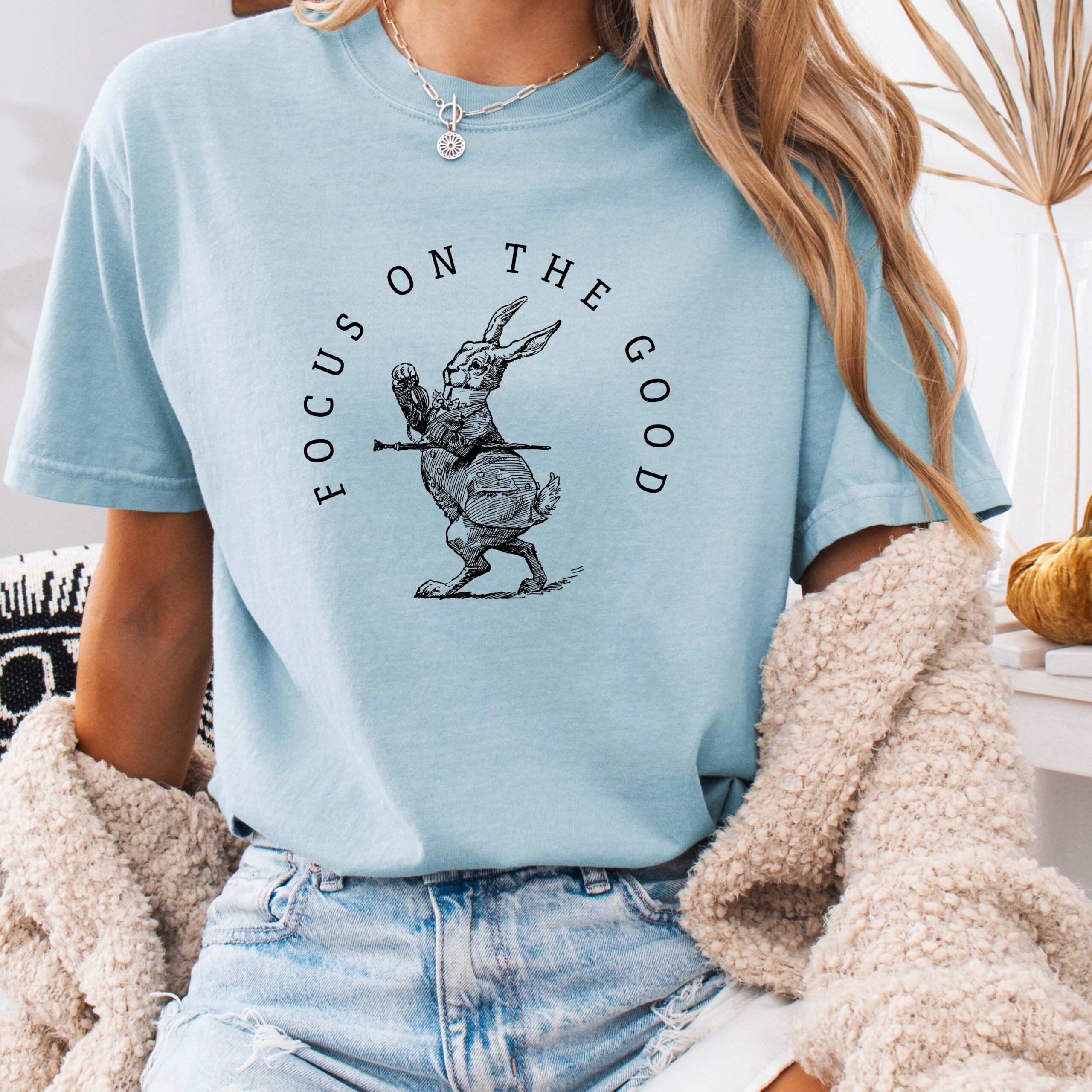 Focus on the Good rabbit sketch T-Shirt | Positive Bunny Illustration
